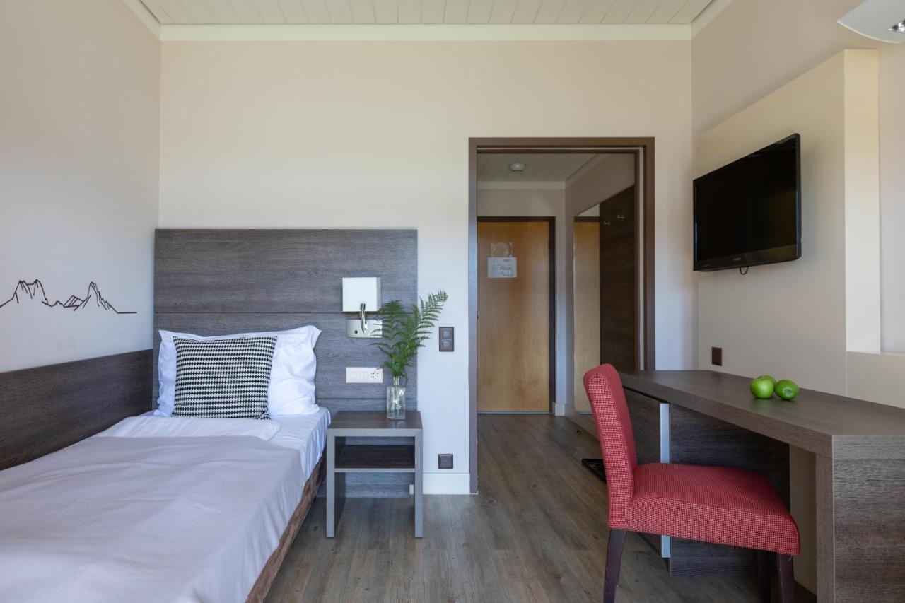 Budget Rooms Gstaad Schonried Exterior photo